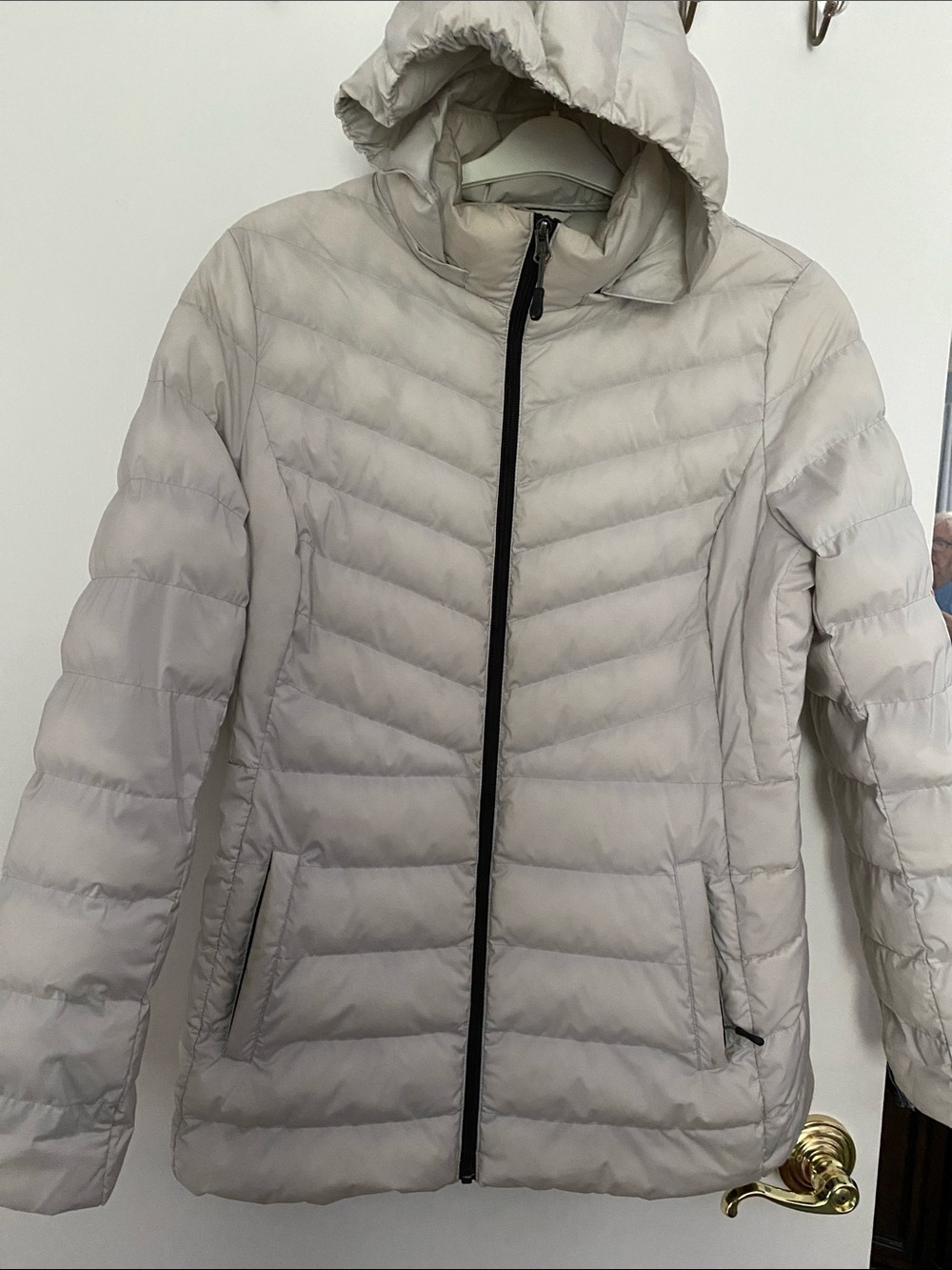 32 Degrees Light Gray lightweight Quilted Puffer Jacket with Hood